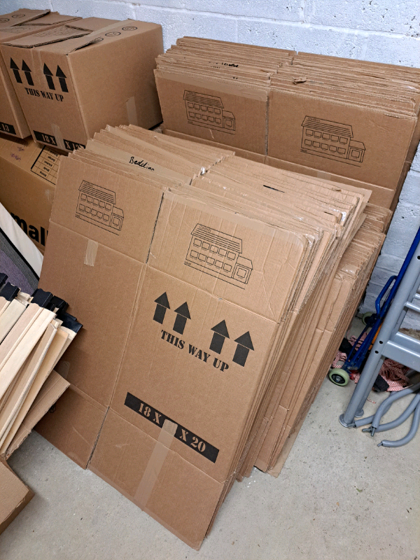 Pack of 25 Strong Moving House Cardboard Boxes